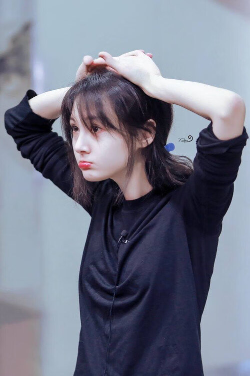 爱游戏平台-浓眉称每场都要打出统治级防守，浓眉防守什么水平