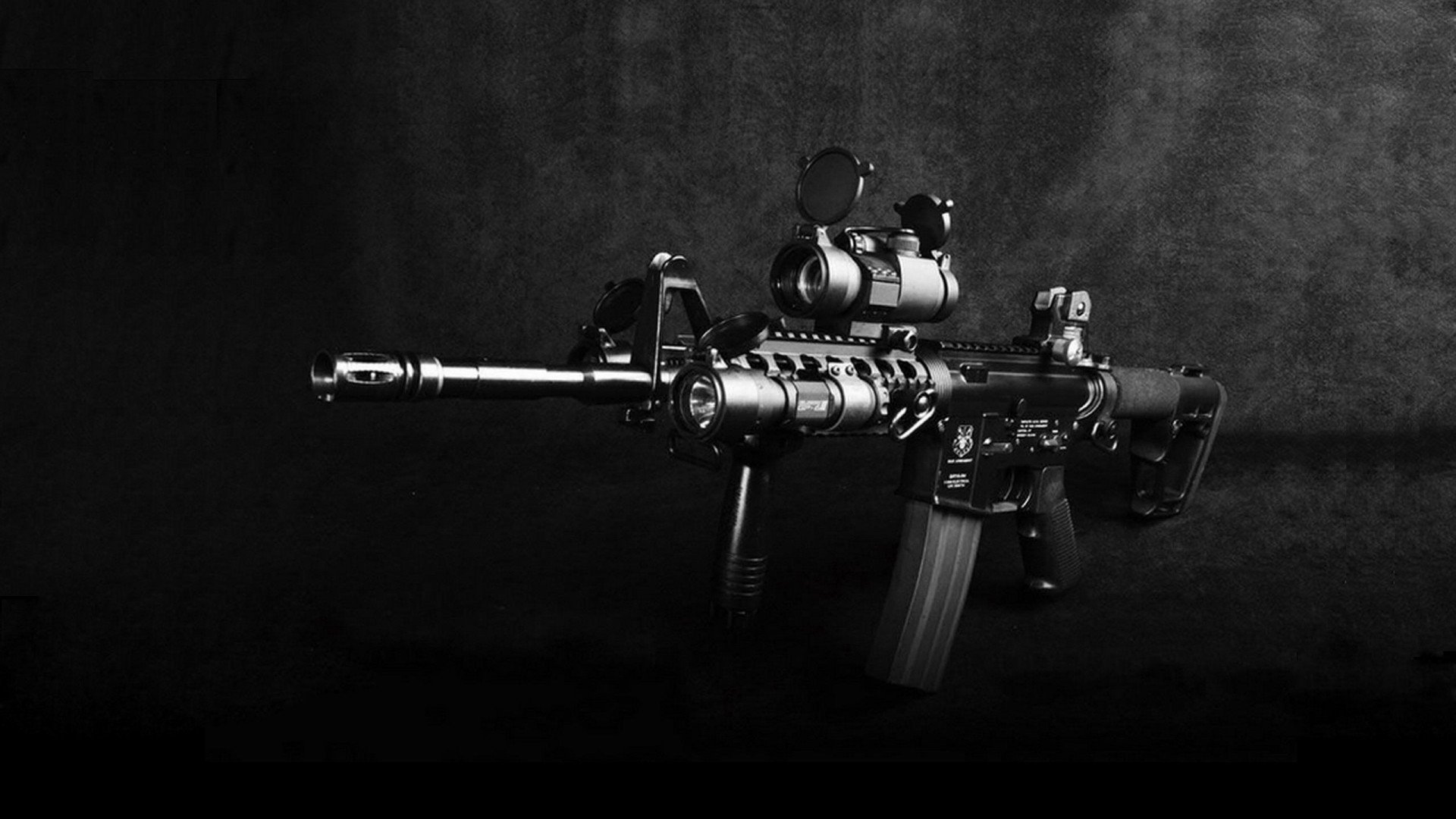 瑞士蝶泳新秀挑战赛场，蝶泳教练凯瑞