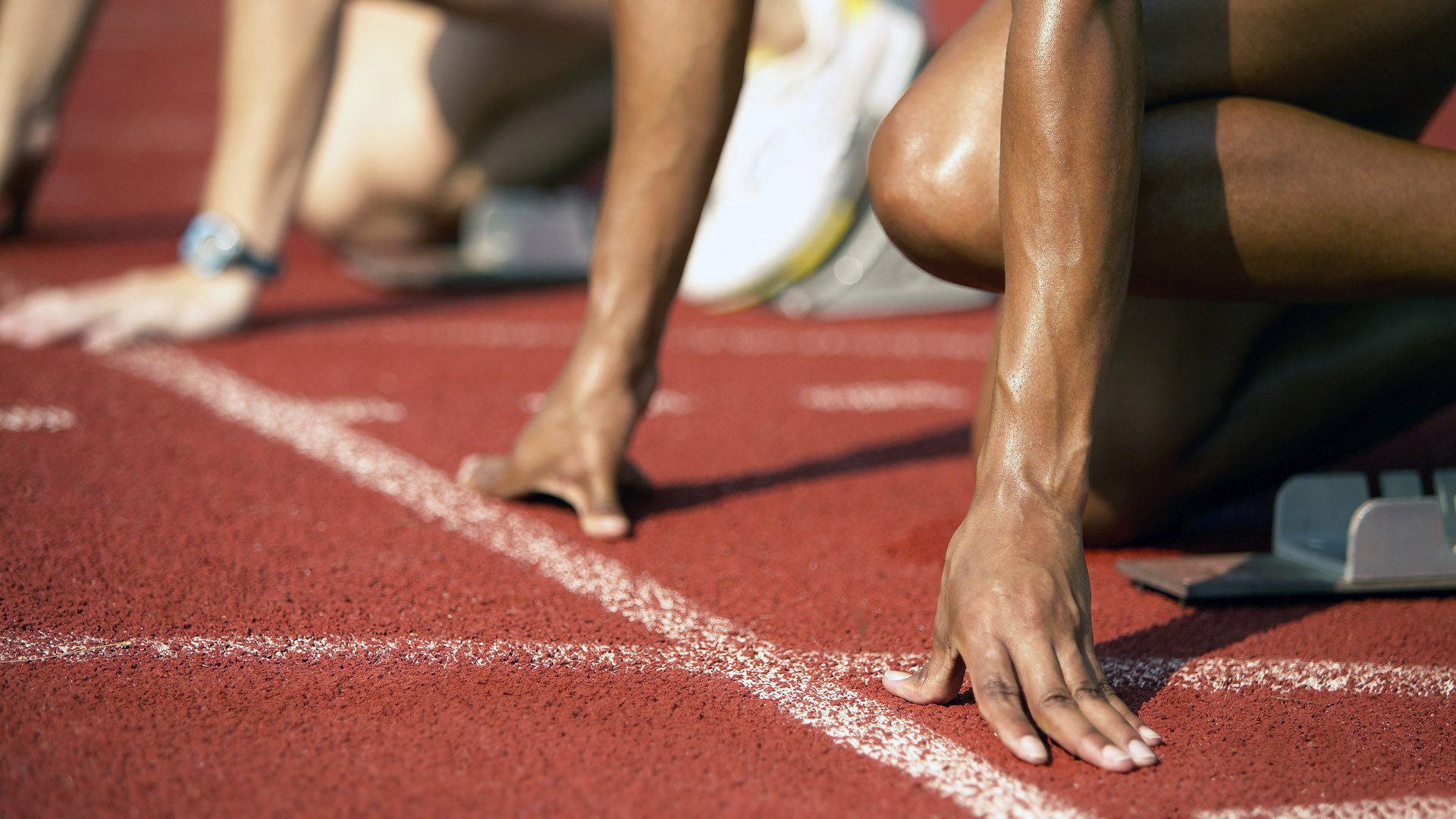 塞内加尔队中场贝尔特拉在巴黎奥运会上展现出强大的进攻组织能力