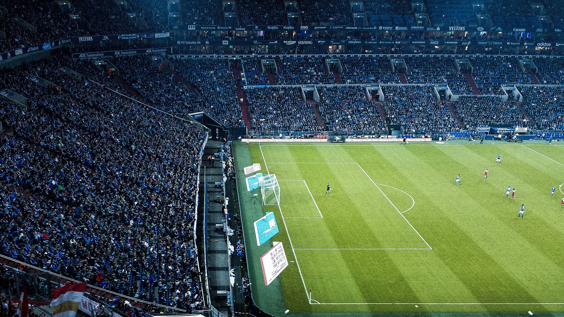 绿色环保足球场全面推广，践行可持续发展战略，绿色足球场怎么形容